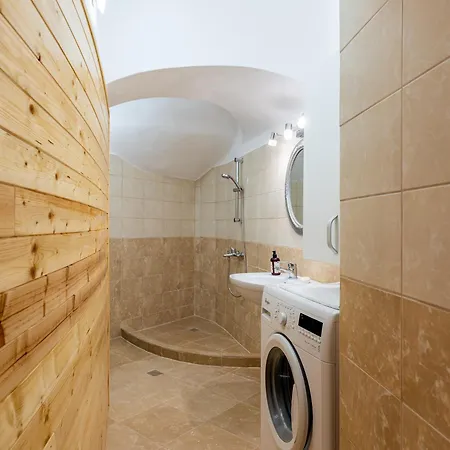 Valentinus Hirscher Appartement Braşov